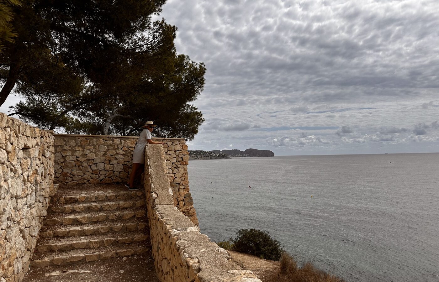 Moving to Spain from Canada or the US: Residency, EU Family Routes, and Andalusia First Steps